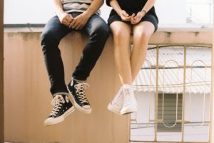 恋愛 オススメ 友達 ファッション 女らしい