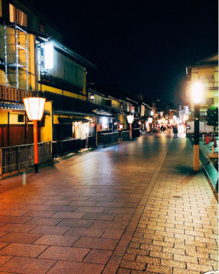 週末に一味違ったおとなの京都へ～夜にきらめく祇園の夜間拝観スポット3選～_画像